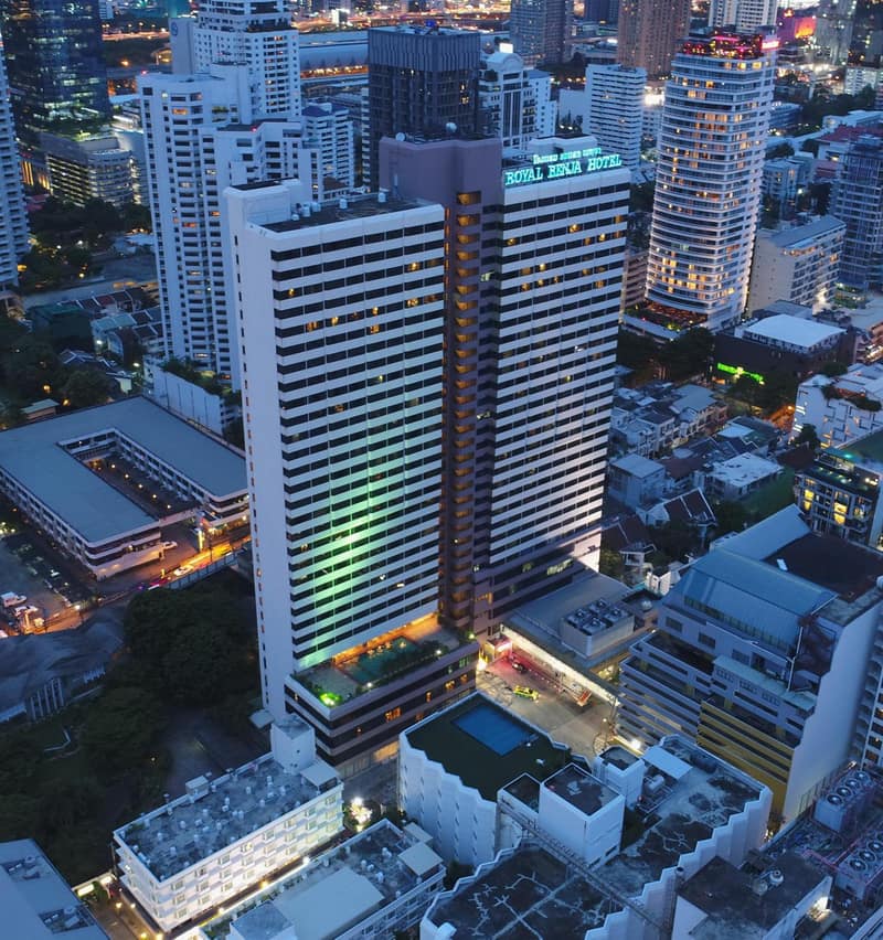 Royal Benja Hotel - Big Rooms, Family Friendly — building