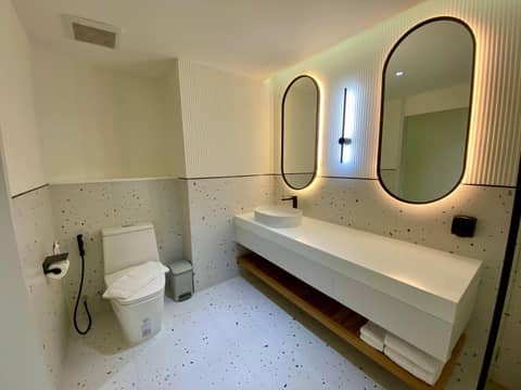 Royal Benja Hotel - Big Rooms, Family Friendly — photo 6
