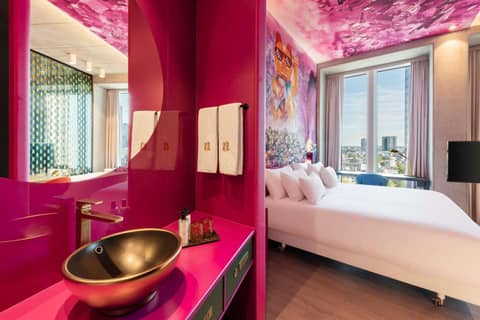 nhow Frankfurt — hotel room