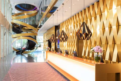nhow Frankfurt — recepcion & lobby