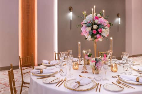 The WB Abu Dhabi Curio Collection By Hilton — photo 4