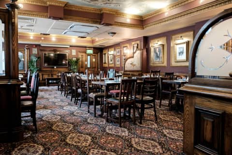 The Mad Hatter Hotel — restaurant
