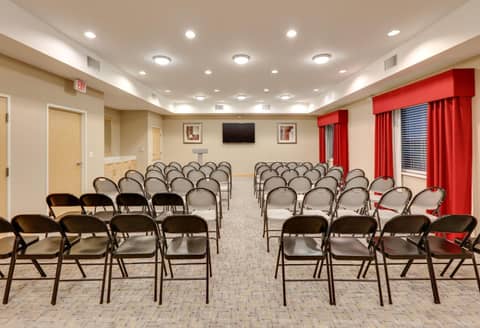 Holiday Inn Express & Suites San Antonio - Brooks City Base by IHG — photo 6