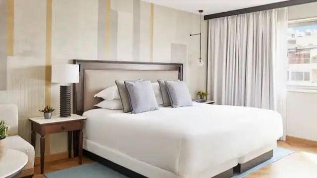 Hyatt Regency Hesperia Madrid — bedroom