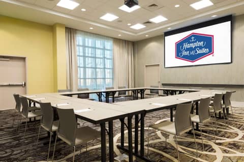 Hampton Inn & Suites Tampa Airport Avion Park Westshore — photo 6