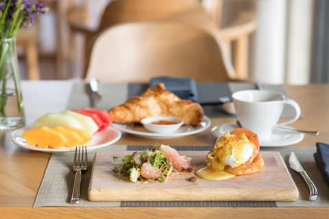 Fusion Suites Saigon — dining