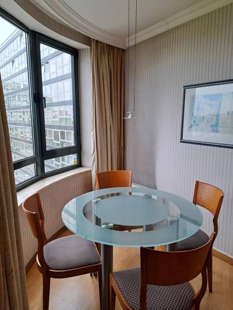 B-aparthotel Ambiorix — hotel room