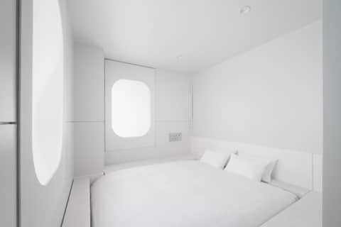 BnA WALL — hotel room