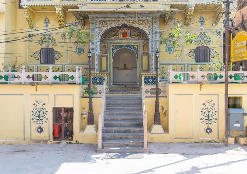 Bloom Boutique l Chelon Haveli — building