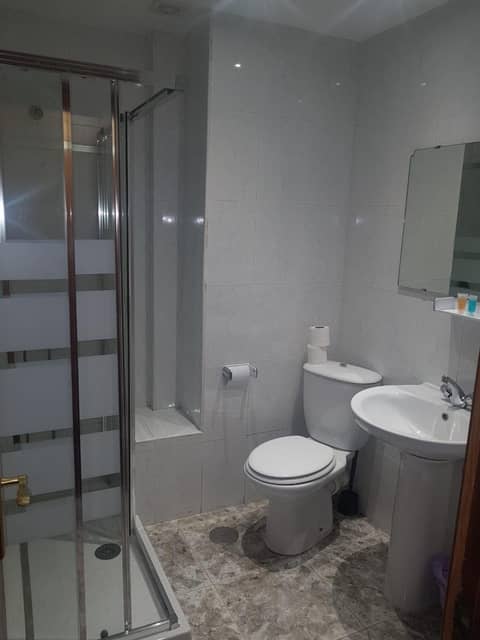 BLUESEA Torremolinos Centro — bathroom