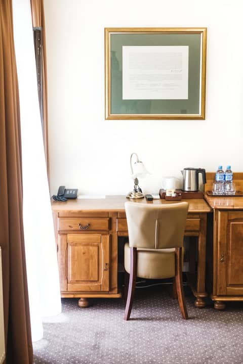 Hotel Eden — hotel room