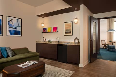 Emery Hotel, Autograph Collection — photo 4