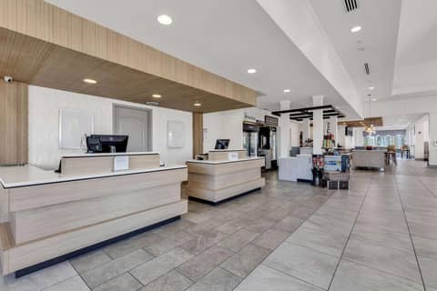 Hilton Garden Inn Myrtle Beach/Coastal Grand Mall — recepcion & lobby