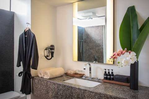 Viroth's Hotel — photo 8