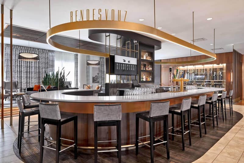 Courtyard by Marriott Calgary South — photo 1