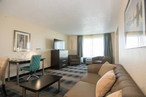Wingate By Wyndham - Orlando International Airport- Free Hot Breakfast — photo 3