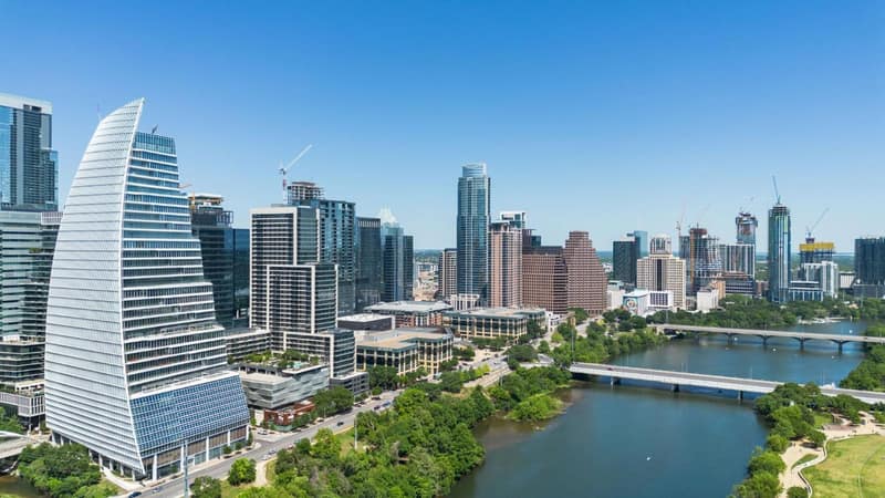 Placemakr Austin Downtown, Apartments by Hilton — building