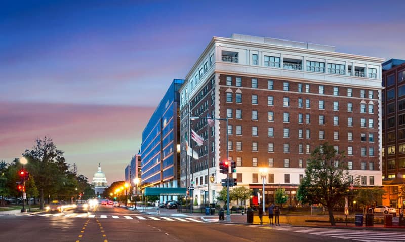 Phoenix Park Hotel — building