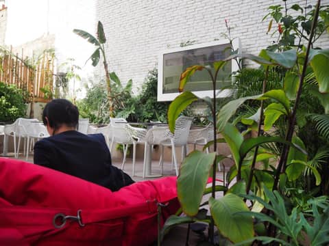 Le 22 Appart'Hotel — human