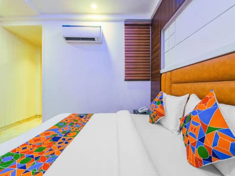 The Hotel Mohit -5 Minutes Walk From New Delhi Railway Station - Paharganj — photo 2