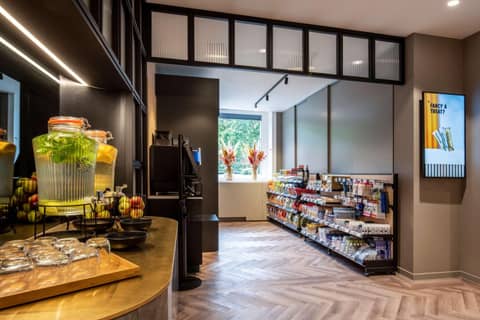 DoubleTree By Hilton Brussels City — photo 7