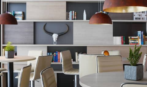 Living Hotel Frankfurt — dining