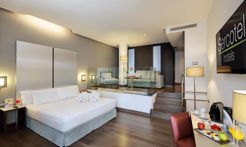 Sercotel Coliseo — hotel room