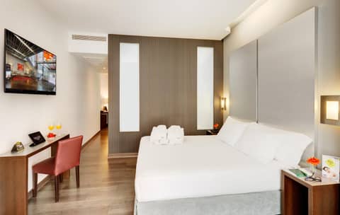 Sercotel Coliseo — hotel room