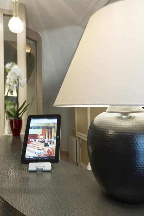 Hotel Viator - Gare de Lyon — recepcion & lobby