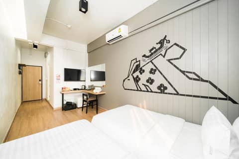Marwin Villa — hotel room