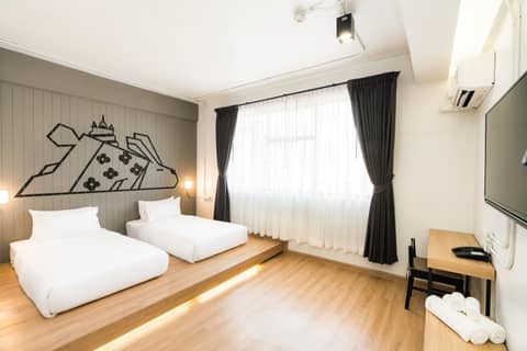 Marwin Villa — hotel room