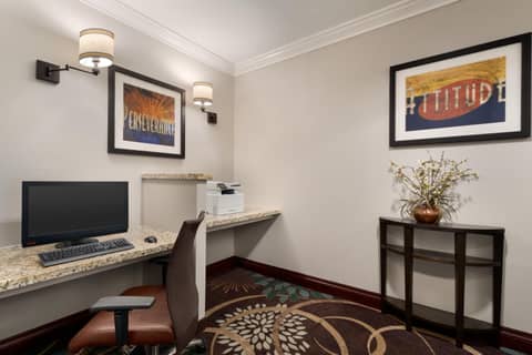 Staybridge Suites San Antonio Downtown Convention Center by IHG — photo 6