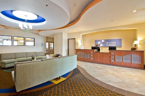 Holiday Inn Express and Suites Denver East Peoria Street by IHG — photo 9