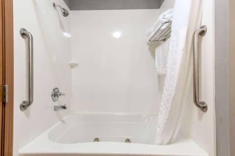 Comfort Suites Fairview Heights Saint Louis — photo 4