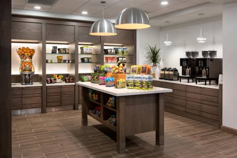EVEN Hotel Pittsburgh Downtown by IHG — dining