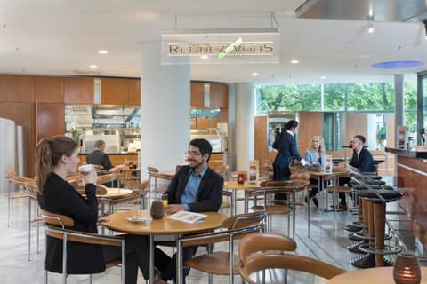 Maritim Hotel Frankfurt — dining