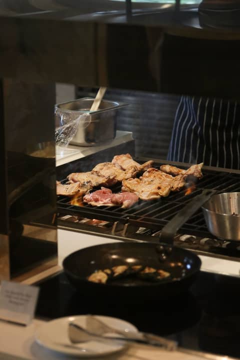 Chatrium Grand Bangkok — kitchen