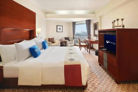 Hotel Bidakara Jakarta — hotel room
