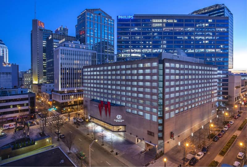 DoubleTree by Hilton Hotel Nashville Downtown — building