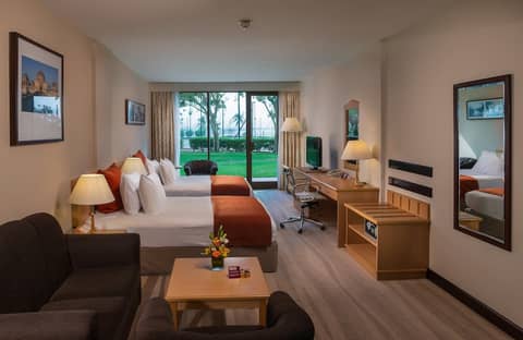 Crowne Plaza Muscat by IHG — photo 4