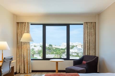 Crowne Plaza Muscat by IHG — photo 7