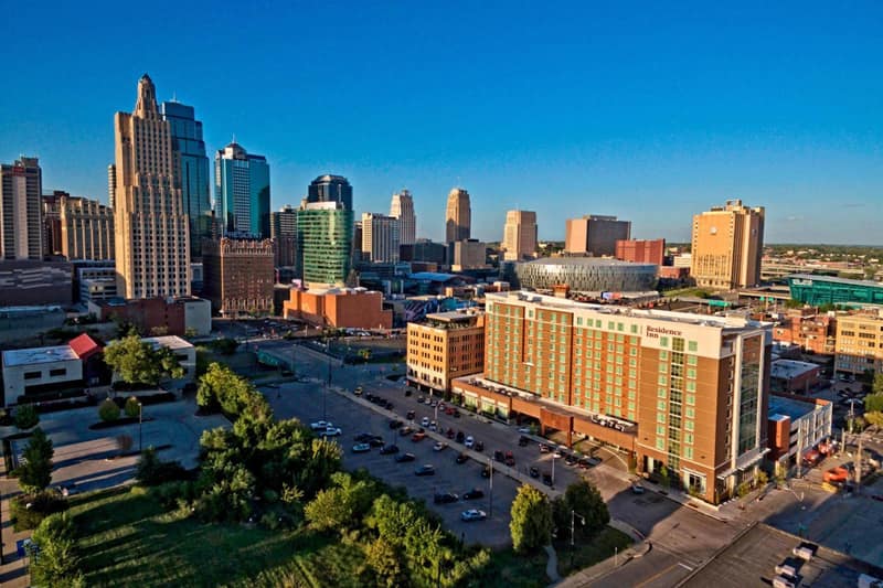 Courtyard by Marriott Kansas City Downtown/Convention Center — building