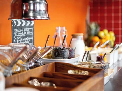ibis Styles Lyon Confluence — dining