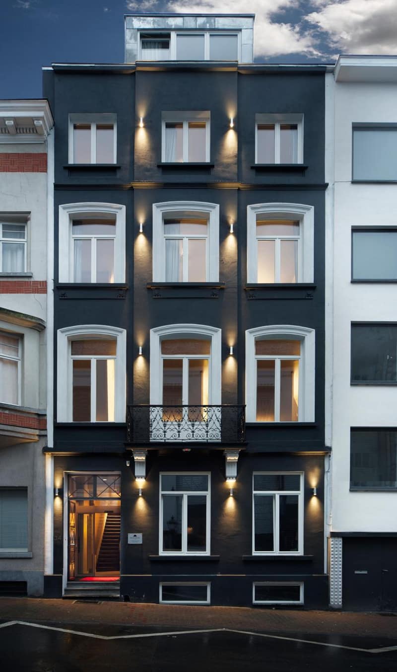Hotel The Neufchatel — building