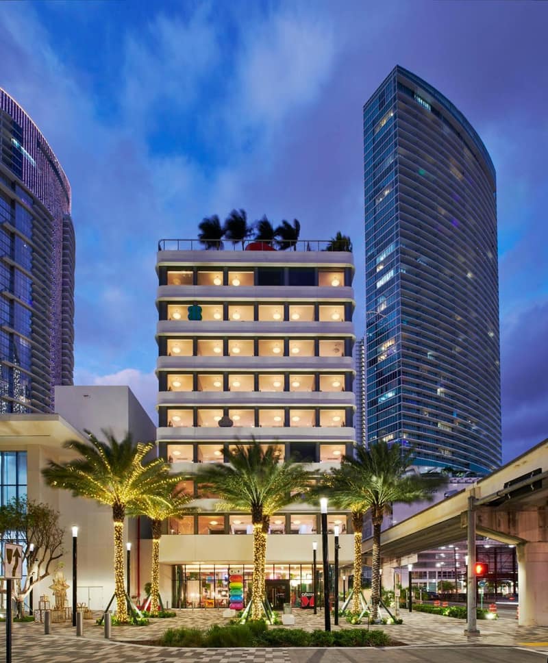 citizenM Miami Worldcenter — building