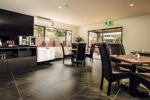 Edit Auckland Greenlane — photo 6