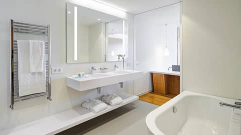 Hipotels Playa de Palma Palace&Spa — bathroom