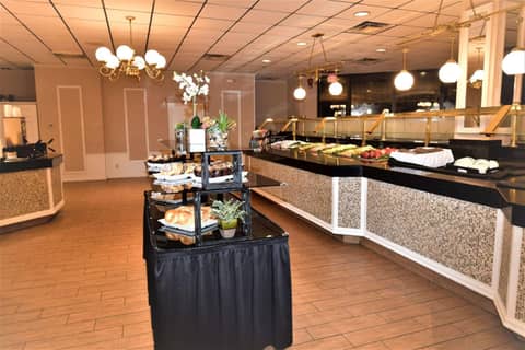 Ramada by Wyndham Jacksonville Hotel & Conference Center — photo 2