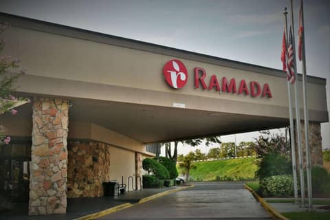 Ramada by Wyndham Jacksonville Hotel & Conference Center — photo 5
