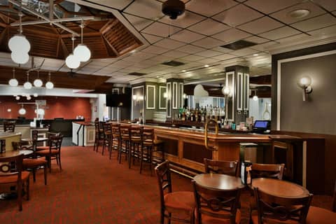 Ramada by Wyndham Jacksonville Hotel & Conference Center — photo 6